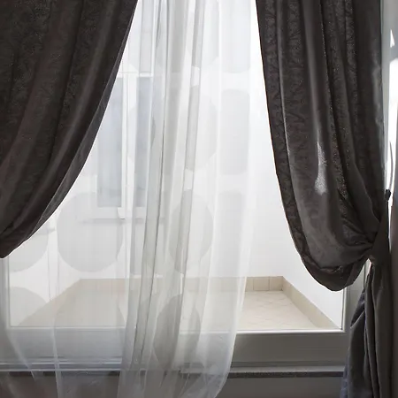 Turinhometown アパートホテル トリノ