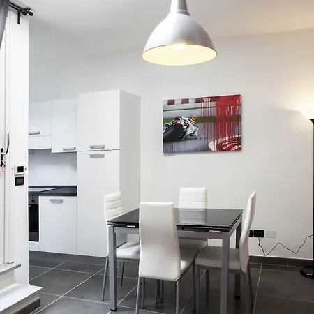 Turinhometown アパートホテル トリノ