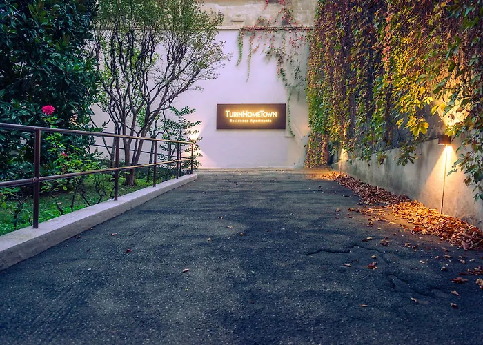 Apartahotel Turinhometown 4*